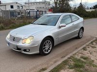 Gebraucht Mercedes C180 143 PS (105 kW) 2005 Silber Coupé