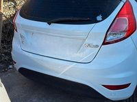 Gebraucht Ford Fiesta Trend 60 PS (44 kW) 2014 Weiß Kleinwagen