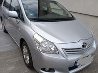 Gebraucht Toyota Verso Edition 132 PS (97 kW) 2011 Silber Van / Kleinbus