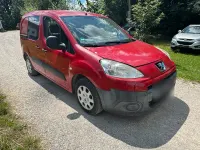 Gebraucht Peugeot Partner 90 PS (66 kW) 2011 Rot Van / Kleinbus