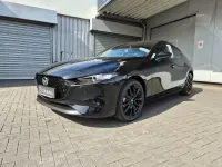 Neu Mazda 3 Nagisa 140 PS (102 kW) 2026 Schwarz Limousine