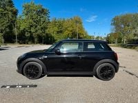 Usata Mini ONE 102 CV (75 kW) 2018 Nero Utilitaria