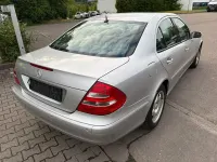 Gebraucht Mercedes E240 Classic 177 PS (130 kW) 2003 Silber Limousine