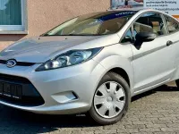 Gebraucht Ford Fiesta Ambiente 60 PS (44 kW) 2009 Silber Kleinwagen