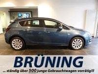Gebraucht Opel Astra 140 PS (102 kW) 2013 Blau metallic Limousine