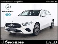 Gebraucht Mercedes A250 Progressive 163 PS (119 kW) 2023 Unilack polarweiss Limousine