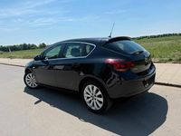 Gebraucht Opel Astra 100 PS (73 kW) 2010 Schwarz Kleinwagen