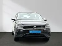 Gebraucht VW Tiguan Allspace Life 150 PS (110 kW) 2022 Schwarz SUV