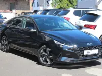 Gebraucht Hyundai Elantra 122 PS (89 kW) 2022 Schwarz Limousine