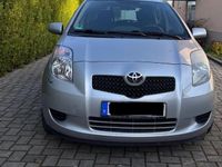 Gebraucht Toyota Yaris Executive 87 PS (63 kW) 2007 Grau Kleinwagen