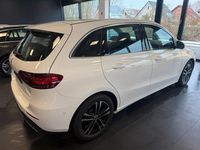 Gebraucht Mercedes B200 Advanced 164 PS (120 kW) 2024 Weiß Van / Kleinbus