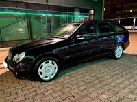 Gebraucht Mercedes C220 150 PS (110 kW) 2004 Schwarz Kombi