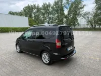 Gebraucht Ford Tourneo Courier Titanium 101 PS (74 kW) 2016 Schwarz Van / Kleinbus