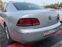 Second-hand VW Phaeton 245 CP (180 kW) 2015 Argintiu Berlinǎ