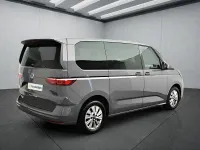 Gebraucht VW Multivan 150 PS (110 kW) 2024 Grau Van / Kleinbus