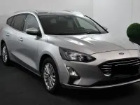 Używany Ford Focus Titanium 120 KM (88 kW) 2021 Srebrny Sedan/Limuzyna