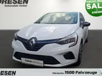 Gebraucht Renault Clio V Equilibre 67 PS (49 kW) 2023 Weiß Limousine