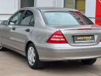 Gebraucht Mercedes C200 122 PS (89 kW) 2004 Cubanitsilber Limousine