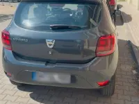 Gebraucht Dacia Sandero Essentiel 75 PS (55 kW) 2017 Grau Limousine
