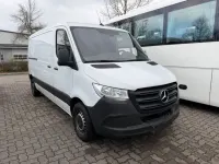Używany Mercedes Sprinter 114 KM (83 kW) 2021 Biały Van