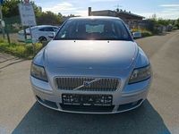 Gebraucht Volvo V50 Kinetic 170 PS (125 kW) 2004 Silver metallic Kombi