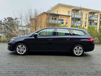 Gebraucht Peugeot 308 SW 131 PS (96 kW) 2017 Blau Kombi