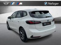 Gebraucht BMW 220 Active Tourer 156 PS (114 kW) 2025 Weiss Van / Kleinbus