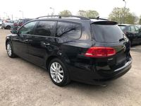 Gebraucht VW Passat 122 PS (89 kW) 2012 Schwarz Kombi