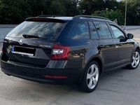 Gebraucht Skoda Octavia Ambition 150 PS (110 kW) 2018 Schwarz Kombi