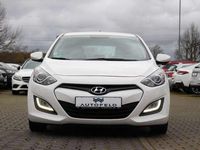 Gebraucht Hyundai i30 Edition 135 PS (99 kW) 2013 Weiß Limousine