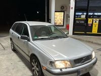 Gebraucht Volvo V40 121 PS (88 kW) 1999 Silber Kombi