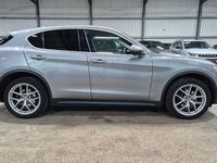 Gebraucht Alfa Romeo Stelvio 280 PS (205 kW) 2017 Grau SUV