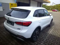 Neu MG ZS Luxury 197 PS (144 kW) 2026 Dover white/wählbar SUV