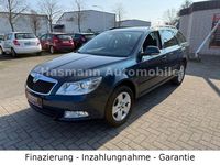 Gebraucht Skoda Octavia Ambition 105 PS (77 kW) 2012 Blau Kombi