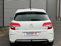 Gebraucht Citroën C4 SELECTION 114 PS (83 kW) 2014 Weiß Limousine
