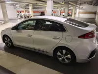 Gebraucht Hyundai Ioniq Premium 141 PS (103 kW) 2017 Silber Kleinwagen
