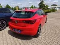 Gebraucht Opel Astra Innovation 160 PS (117 kW) 2016 Rot Limousine