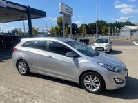 Gebraucht Hyundai i30 Style 135 PS (99 kW) 2012 Silber Kombi