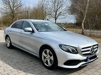 Gebraucht Mercedes E220 Avantgarde 194 PS (142 kW) 2016 Grau Limousine