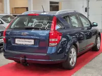 Gebraucht Kia Ceed Sportswagon 125 PS (91 kW) 2012 Blau Kombi