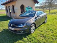 Gebraucht VW Eos Basis 122 PS (89 kW) 2011 Braun Cabrio