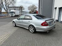 Gebraucht Mercedes E270 180 PS (132 kW) 2002 Silber Limousine