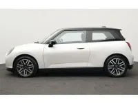 Gebraucht Mini Cooper SE Classic 160 kW (218 PS) 2025 Weiß Kleinwagen