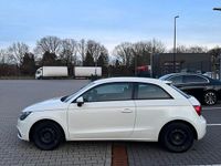 Gebraucht Audi A1 Comfort 106 PS (77 kW) 2010 Beige Kleinwagen