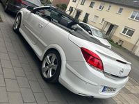 Gebraucht Opel Astra Cabriolet 140 PS (102 kW) 2010 Weiß Cabrio