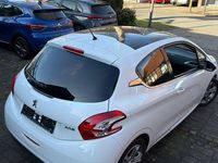 Gebraucht Peugeot 208 120 PS (88 kW) 2012 Weiß Kleinwagen