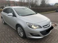 Gebraucht Opel Astra Edition 170 PS (125 kW) 2013 Silber Kombi