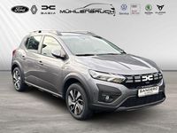 Neu Dacia Sandero Expression 91 PS (66 kW) 2025 Grau Limousine