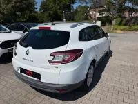 Gebraucht Renault Mégane GrandTour 131 PS (96 kW) 2010 Gletscherweiß Kombi