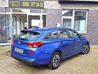 gebraucht Hyundai i30 Kombi Select 1.Hand SHZ Navi Kamera PDC